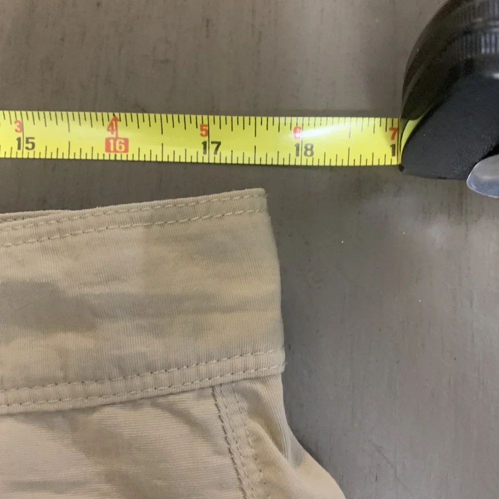 The North Face Khaki Cargo Shorts - Size‎ 36 Men's